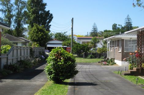 Photo of property in 10 Rimu Road, Mangere Bridge, Auckland, 2022