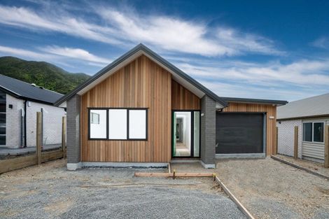 Photo of property in 149 Silverstream Road, Crofton Downs, Wellington, 6035