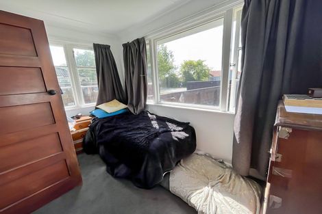 Photo of property in 660 Featherston Street, Roslyn, Palmerston North, 4414