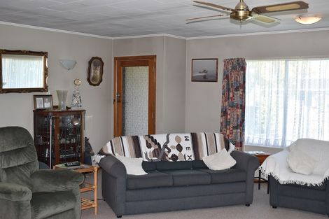 Photo of property in 23 Seddon Street, Carterton, 5713