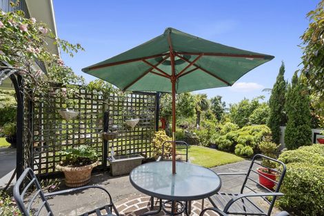 Photo of property in 29 Nevada Drive, Merrilands, New Plymouth, 4312