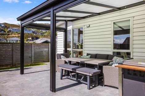 Photo of property in 11 Banks Boulevard, Whitby, Porirua, 5024