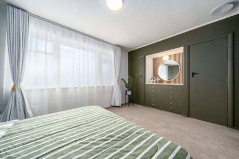 Photo of property in 73 Taylor Terrace, Tawa, Wellington, 5028