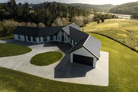 Photo of property in 135 Okura River Road, Okura, Albany, 0792