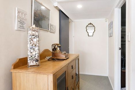 Photo of property in 96b Grand Vue Road, Kawaha Point, Rotorua, 3010