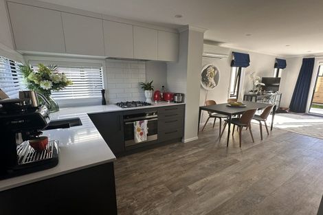 Photo of property in 11 Doug Jensen Street, Wallaceville, Upper Hutt, 5018