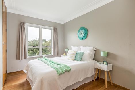 Photo of property in 32 James Tyler Crescent, Lynfield, Auckland, 1042