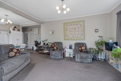 Photo of property in 68 Conway Road, Eltham, 4322