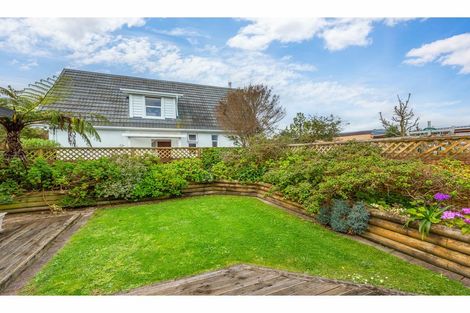Photo of property in 9 South Street, Petone, Lower Hutt, 5012