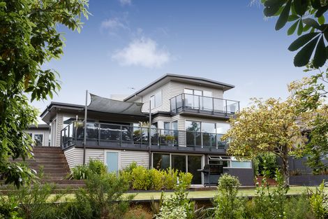 Photo of property in 25 Trent Avenue, Hokowhitu, Palmerston North, 4410