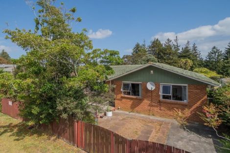 Photo of property in 46 Lantana Road, Green Bay, Auckland, 0604