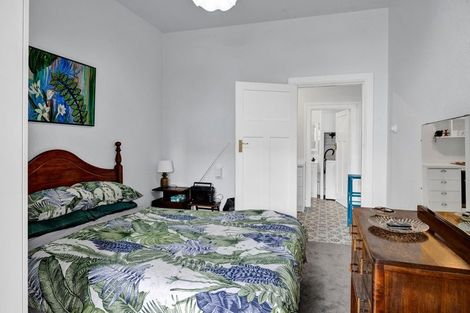 Photo of property in Devonport Apartments, 26/127 Saint Aubyn Street, New Plymouth, 4310