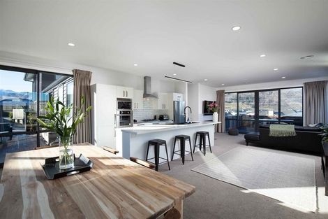 Photo of property in 19 Oxfordshire Avenue, Lower Shotover, Queenstown, 9304