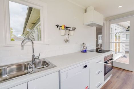 Photo of property in 32 Sugden Street, Spreydon, Christchurch, 8024