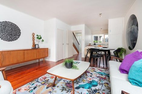 Photo of property in 2/55a Hepburn Street, Freemans Bay, Auckland, 1011