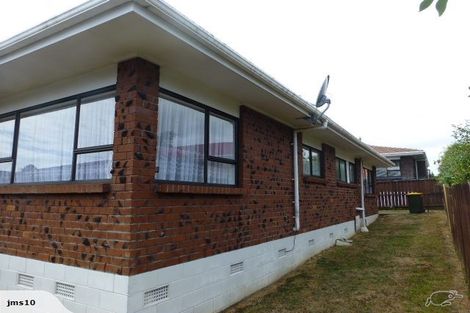 Photo of property in 2/87 Cook Street, Howick, Auckland, 2014