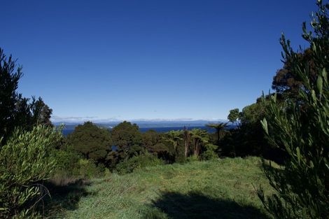 Photo of property in 2 Whakamoenga Point, Acacia Bay, Taupo, 3385