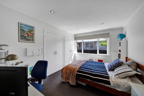 Photo of property in 46 Awanui Street, Merrilands, New Plymouth, 4312