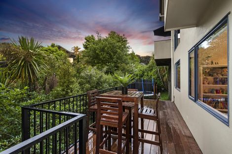 Photo of property in 90e Atkinson Road, Titirangi, Auckland, 0604