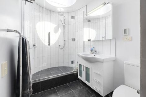 Photo of property in 20 Amapur Drive, Khandallah, Wellington, 6035