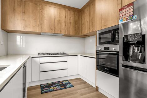 Photo of property in 6/684 Te Atatu Road, Te Atatu Peninsula, Auckland, 0610