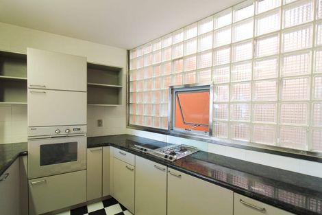 Photo of property in 2/226 Oriental Parade, Oriental Bay, Wellington, 6011