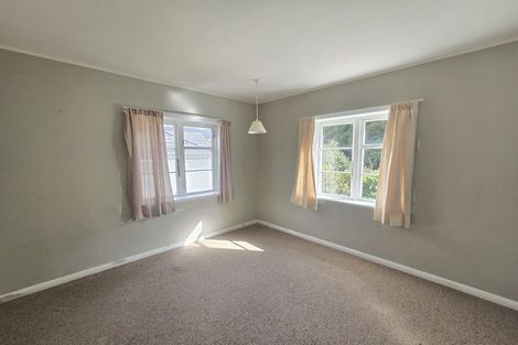 Photo of property in 40 Sunshine Avenue, Karori, Wellington, 6012