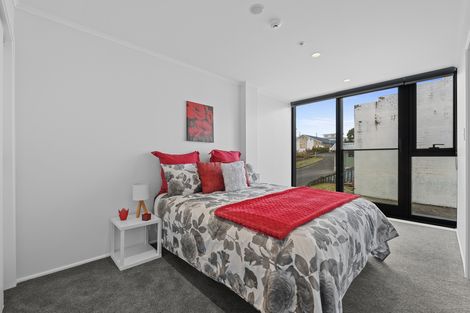 Photo of property in 12d/30 Westward Ho, Glen Eden, Auckland, 0602