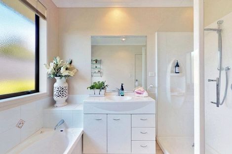 Photo of property in 3 Carrington Drive, Papamoa Beach, Papamoa, 3118