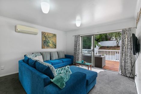 Photo of property in 33a Lancaster Road, Beach Haven, Auckland, 0626