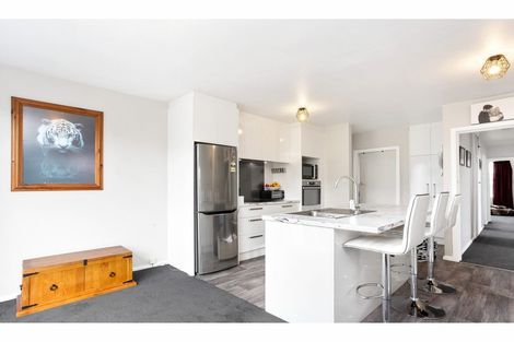 Photo of property in 19 Kathleen Crescent, Hornby, Christchurch, 8042