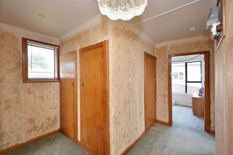 Photo of property in 58 Kilmarnock Street, Wallacetown, 9816