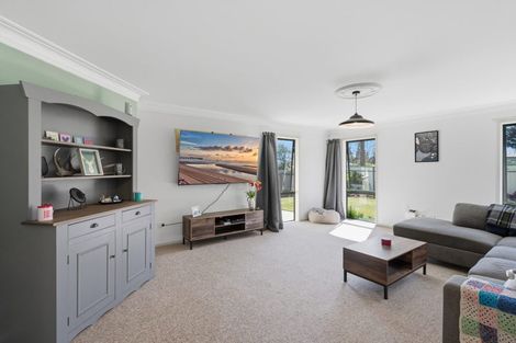 Photo of property in 16 Maria Street, Lumsden, 9730