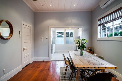 Photo of property in 1/20 Gladstone Road, Northcote, Auckland, 0627