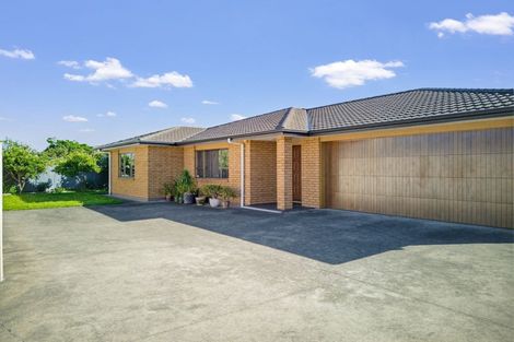 Photo of property in 28a Howard Road, Taradale, Napier, 4112