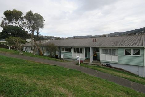 Photo of property in 34 Roberts Street, Tawa, Wellington, 5028