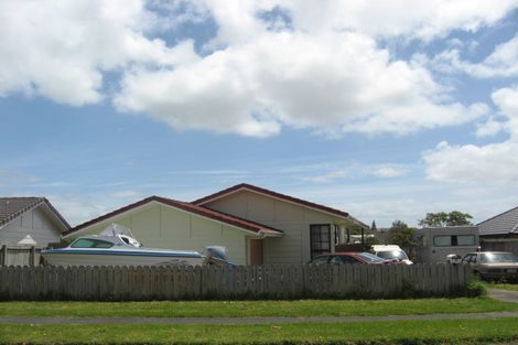 Photo of property in 13 Finlayson Avenue, Clendon Park, Auckland, 2103