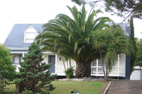 Photo of property in 25 Duncan Avenue, Te Atatu South, Auckland, 0610