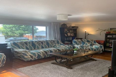 Photo of property in 84 Ravenwood Drive, Forrest Hill, Auckland, 0620