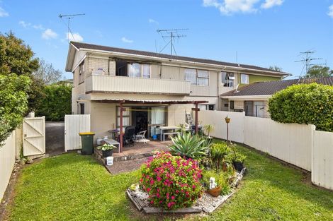 Photo of property in 8/4 Ashby Place, Pukekohe, 2120