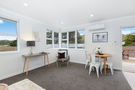 Photo of property in 5 Kaituna Street, Waitangirua, Porirua, 5024