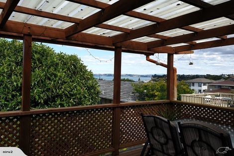 Photo of property in 210 Clovelly Road, Bucklands Beach, Auckland, 2012