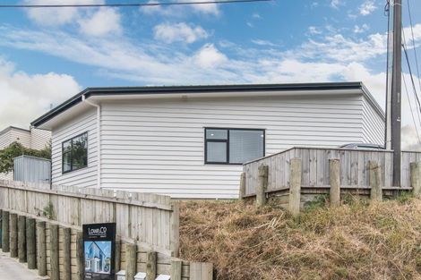 Photo of property in 43c Dominion Park Street, Johnsonville, Wellington, 6037
