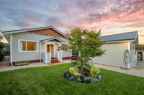 Photo of property in 120 Waimea Road, Nelson South, Nelson, 7010