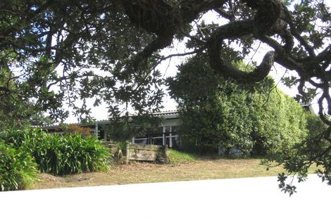 Photo of property in 3/14 The Esplanade, Castor Bay, Auckland, 0620