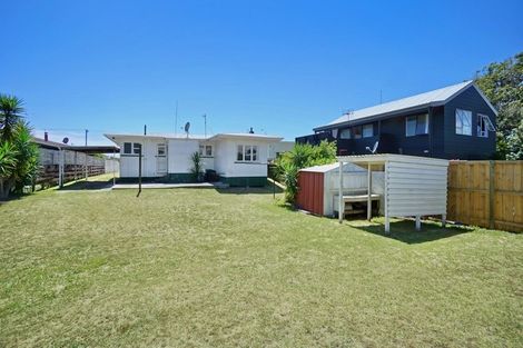 Photo of property in 926 Papamoa Beach Road, Papamoa Beach, Papamoa, 3118