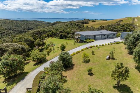 Photo of property in 34 Opoi Lane, Cable Bay, 0420