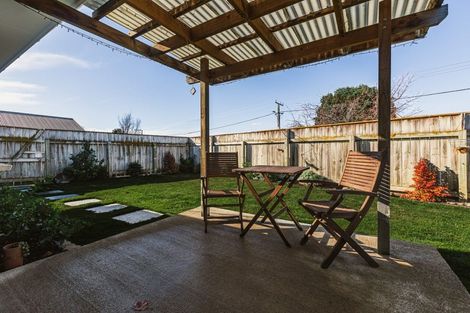 Photo of property in 108a Avondale Road, Taradale, Napier, 4112