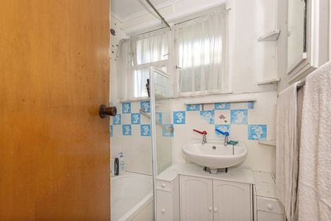 Photo of property in 17 Glasgow Crescent, Kaiti, Gisborne, 4010