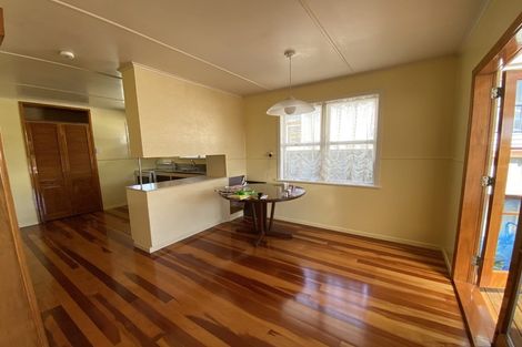 Photo of property in 11 Robert Burke Place, Henderson, Auckland, 0612